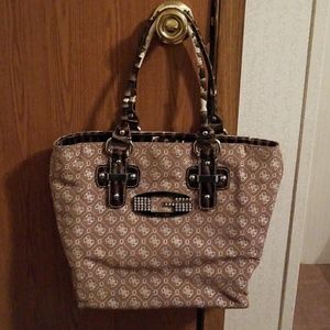 Guess purse